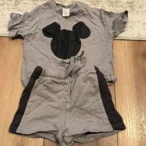 6 outfits size 6-12 months